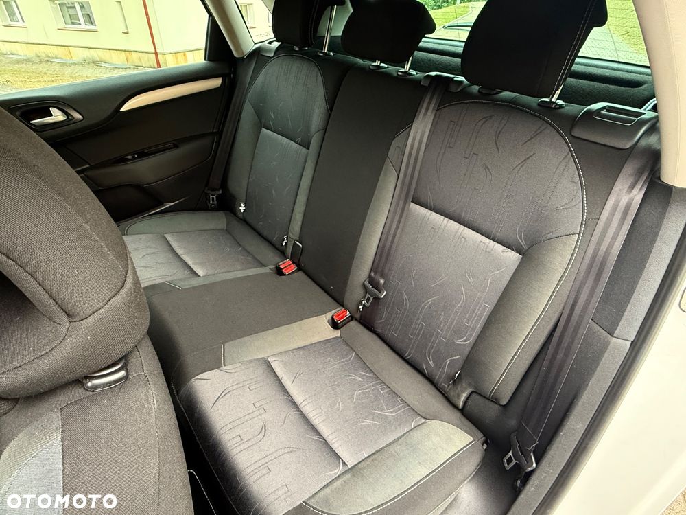 Citroën C4 e-HDi 110 EGS6 Stop/Start System Exclusive - 11