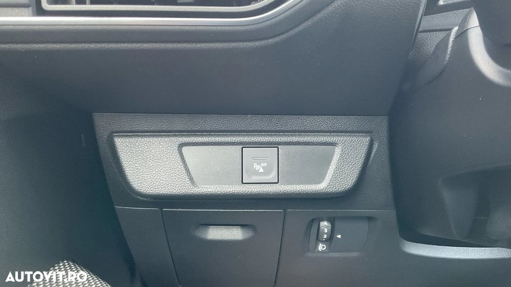 Dacia Sandero TCe 90 MT6 Comfort - 33