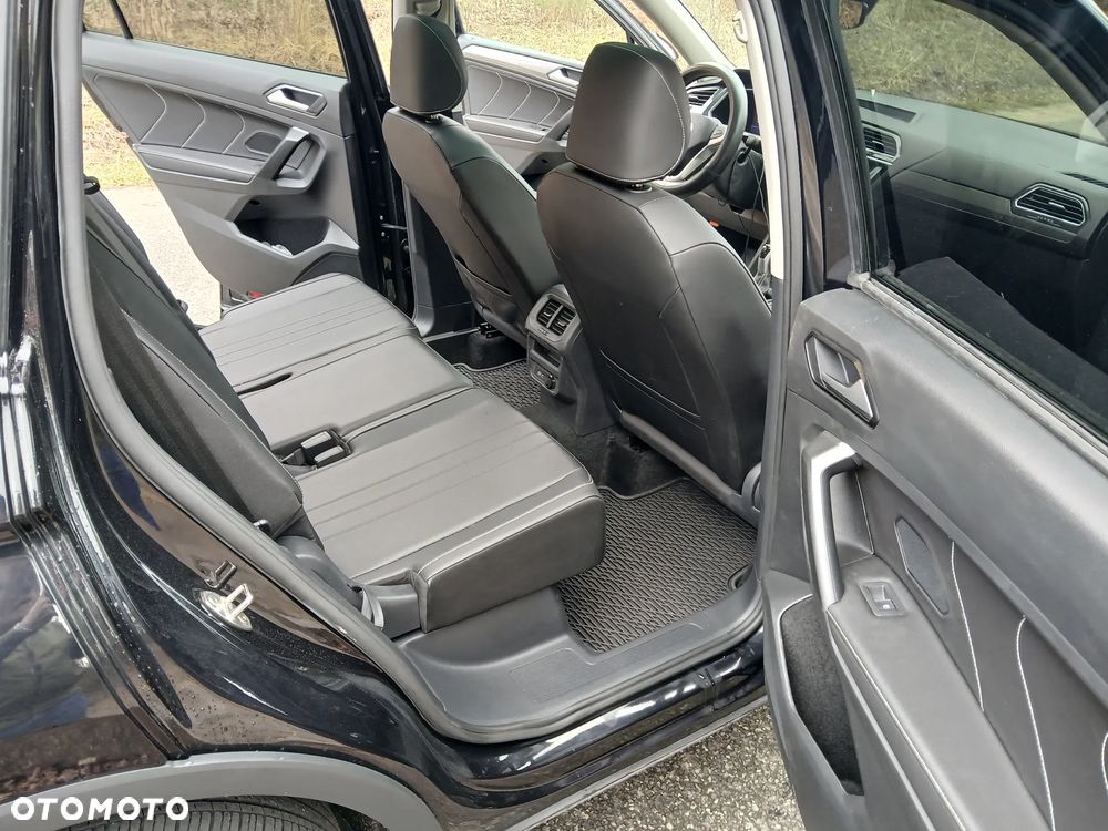 Volkswagen Tiguan - 11