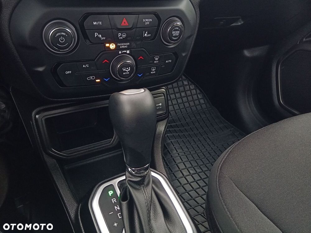 Jeep Renegade 1.5 T4 mHEV S FWD S&S DCT - 19
