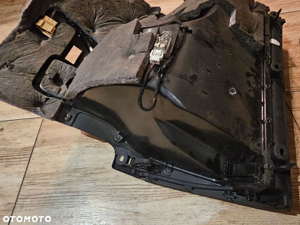 SCHOWEK PASAŻERA AUDI A4 B7 04 EU - 10