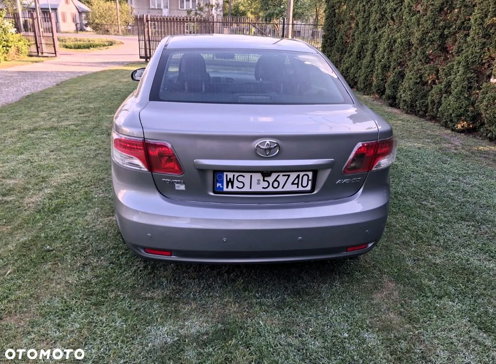 Toyota Avensis 1.8 Premium - 5
