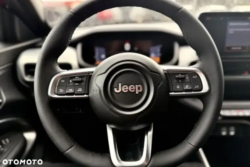 Jeep Avenger 1.2 T3 mHEV Summit FWD eDCT6 - 13