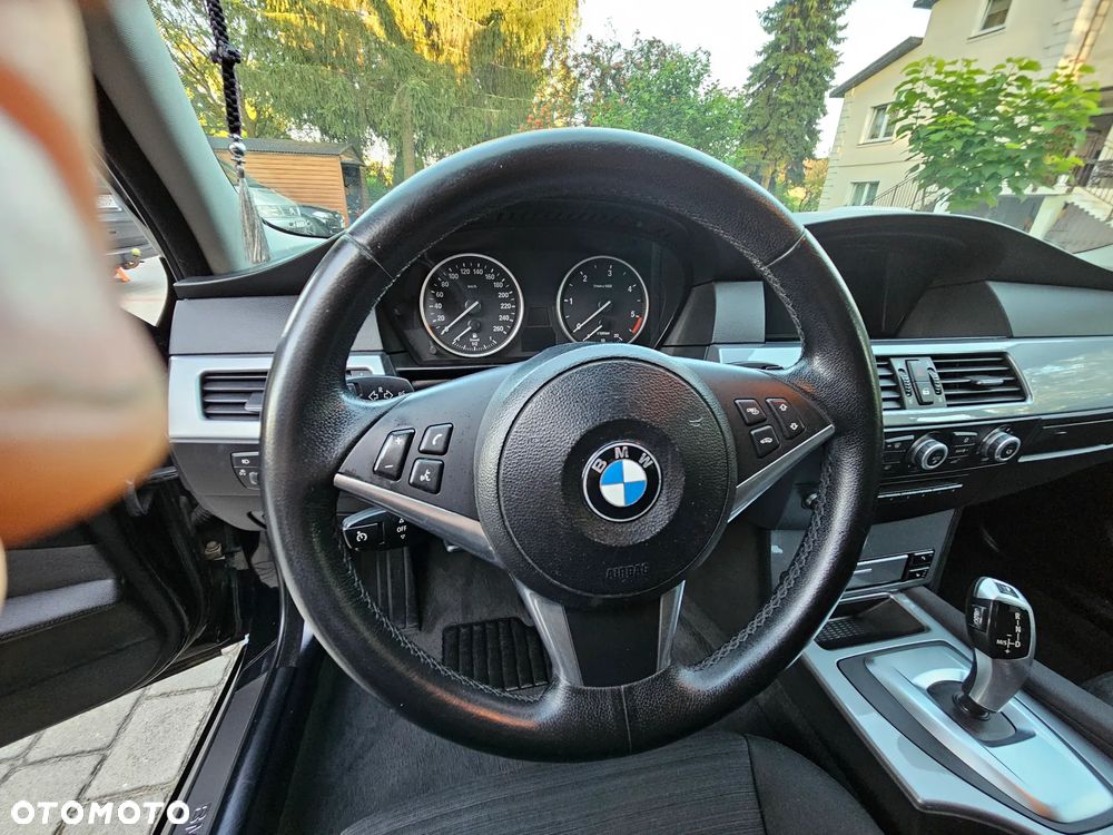 BMW Seria 5 - 33
