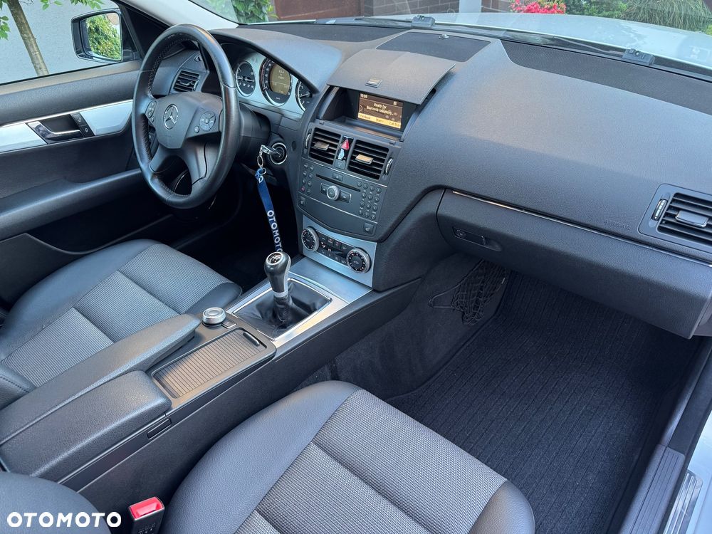 Mercedes-Benz Klasa C 200 Kompressor Avantgarde - 30