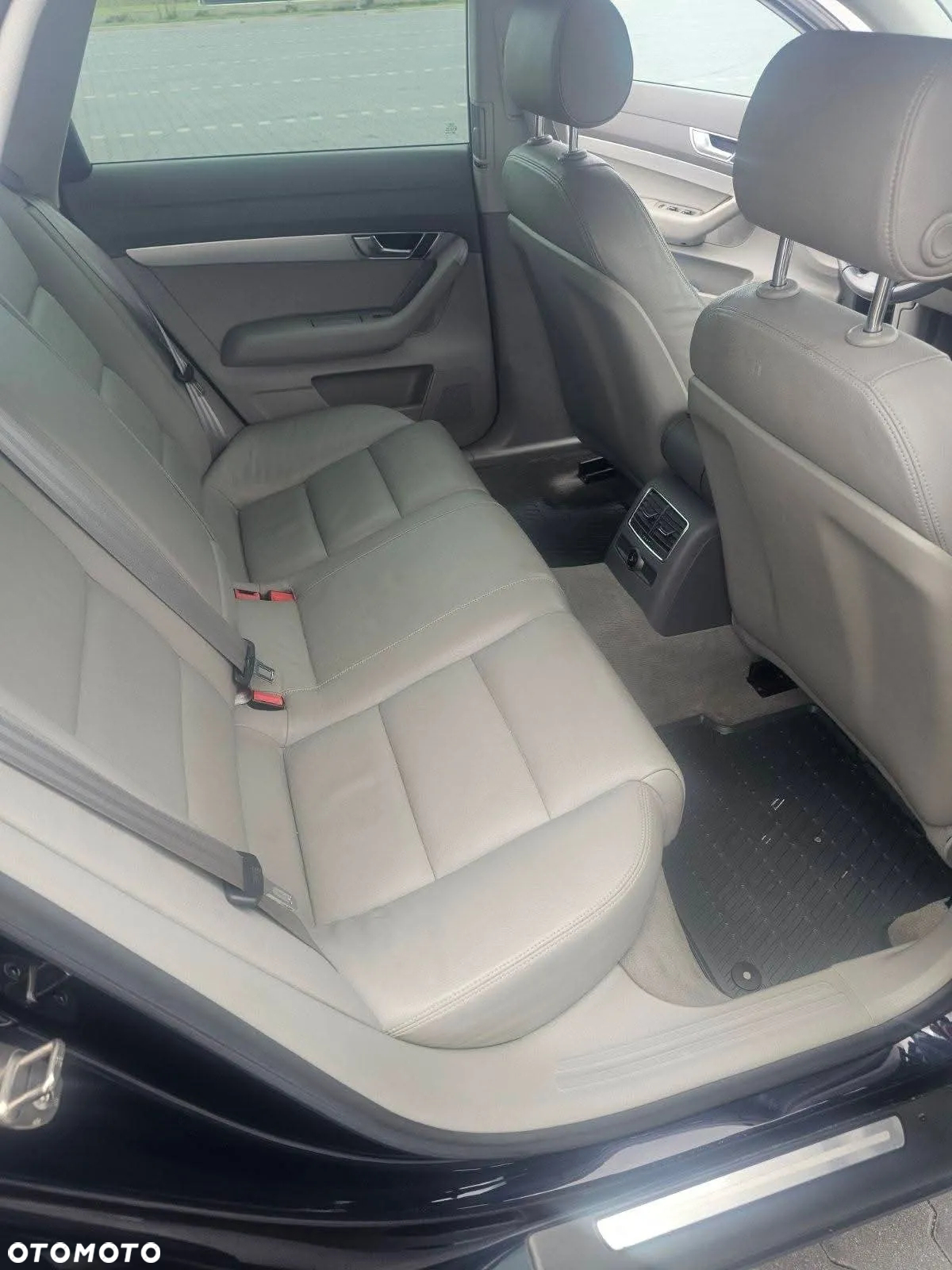 Audi A6 2.4 Multitronic - 11