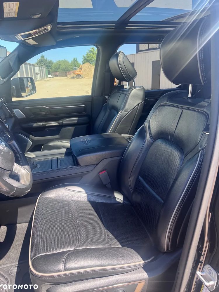 Dodge RAM 5.7 4x4 - 10