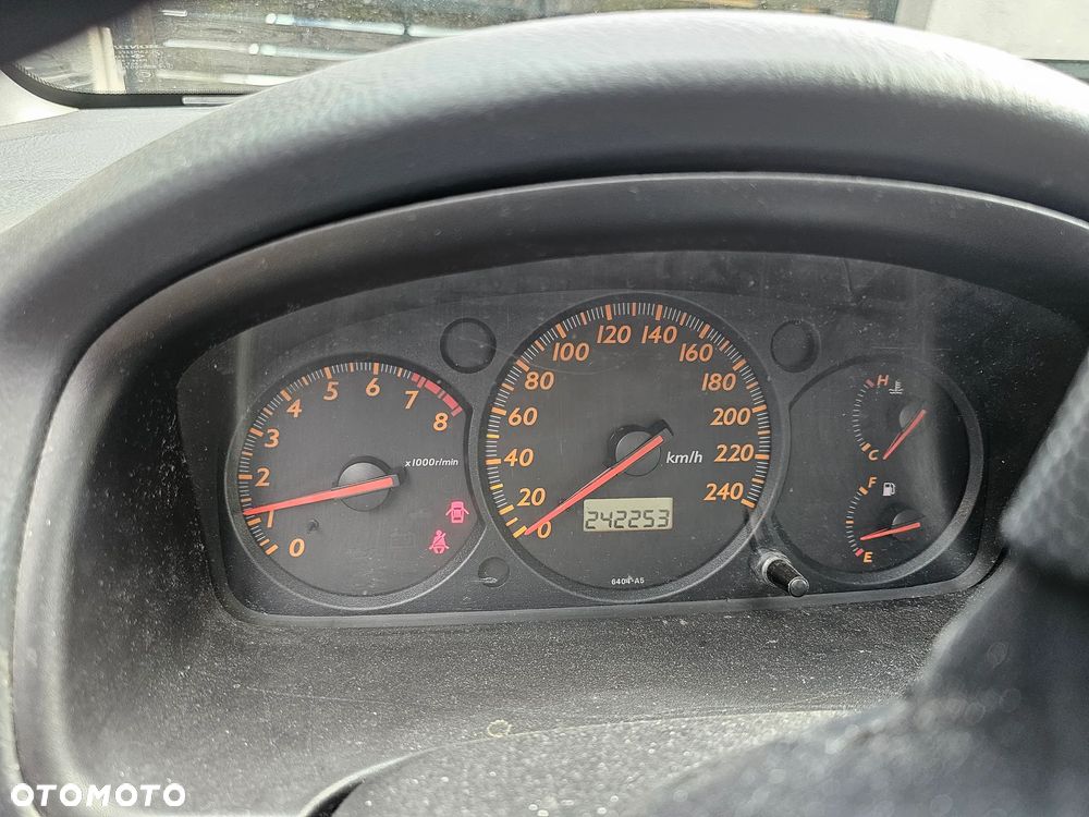 Honda Stream 1.7i ES - 7
