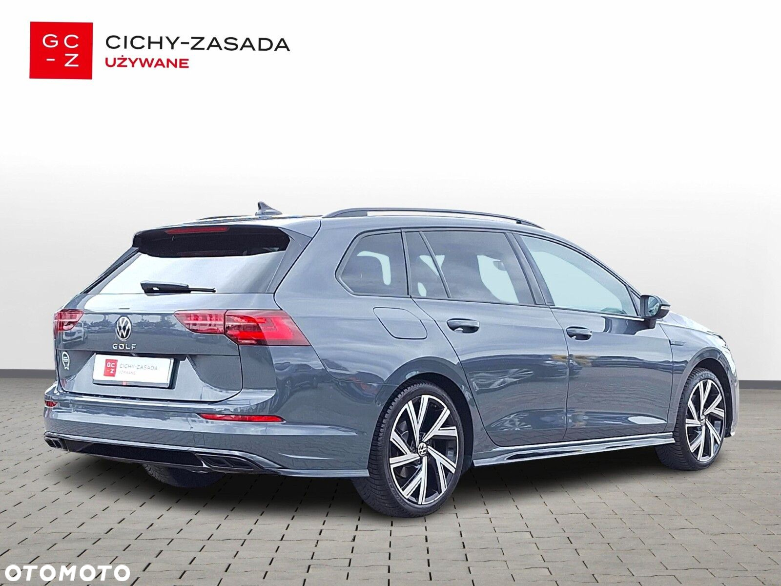 Volkswagen Golf VIII 2.0 TSI Style DSG - 5
