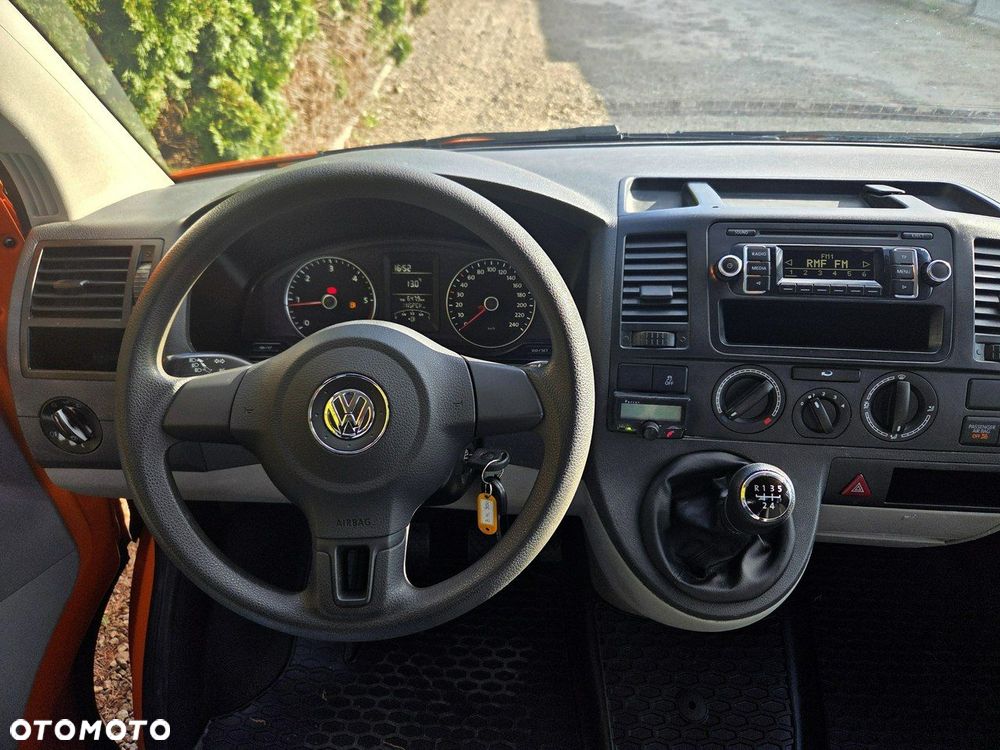 Volkswagen Transporter - 12