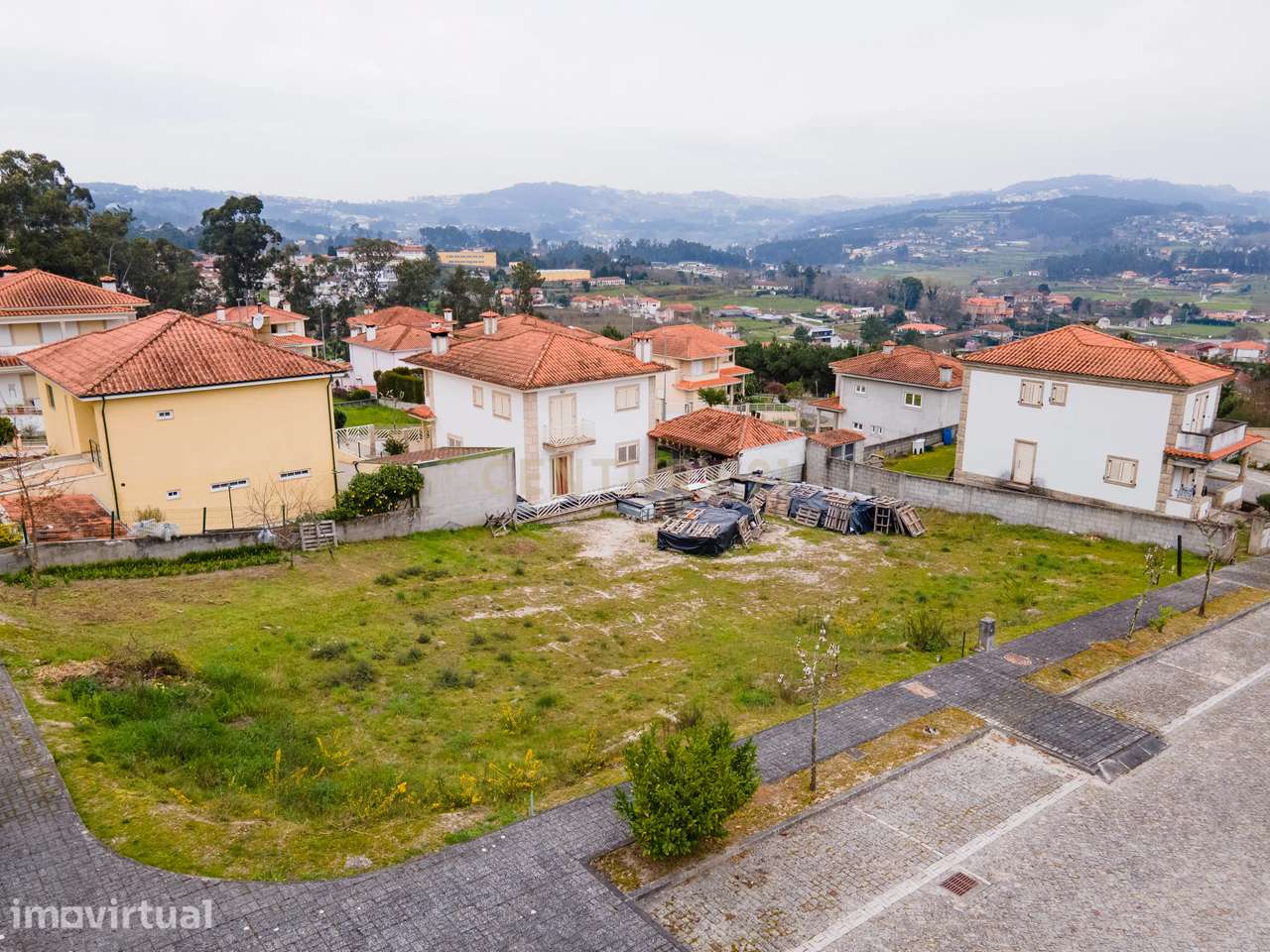 LOTE PARA CONSTRUÇÃO EM VILA MEÃ, AMARANTE (Lote 12) - Grande imagem: 2/5