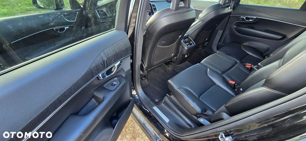 Volvo XC 90 - 7