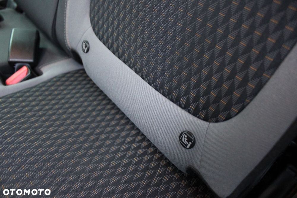 Opel Crossland X - 27