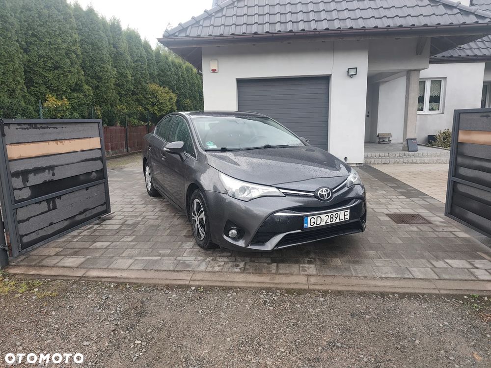 Toyota Avensis 1.8 Active MS - 2