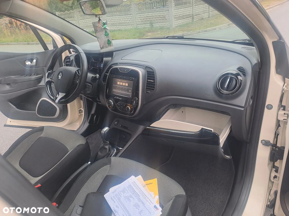 Renault Captur - 24
