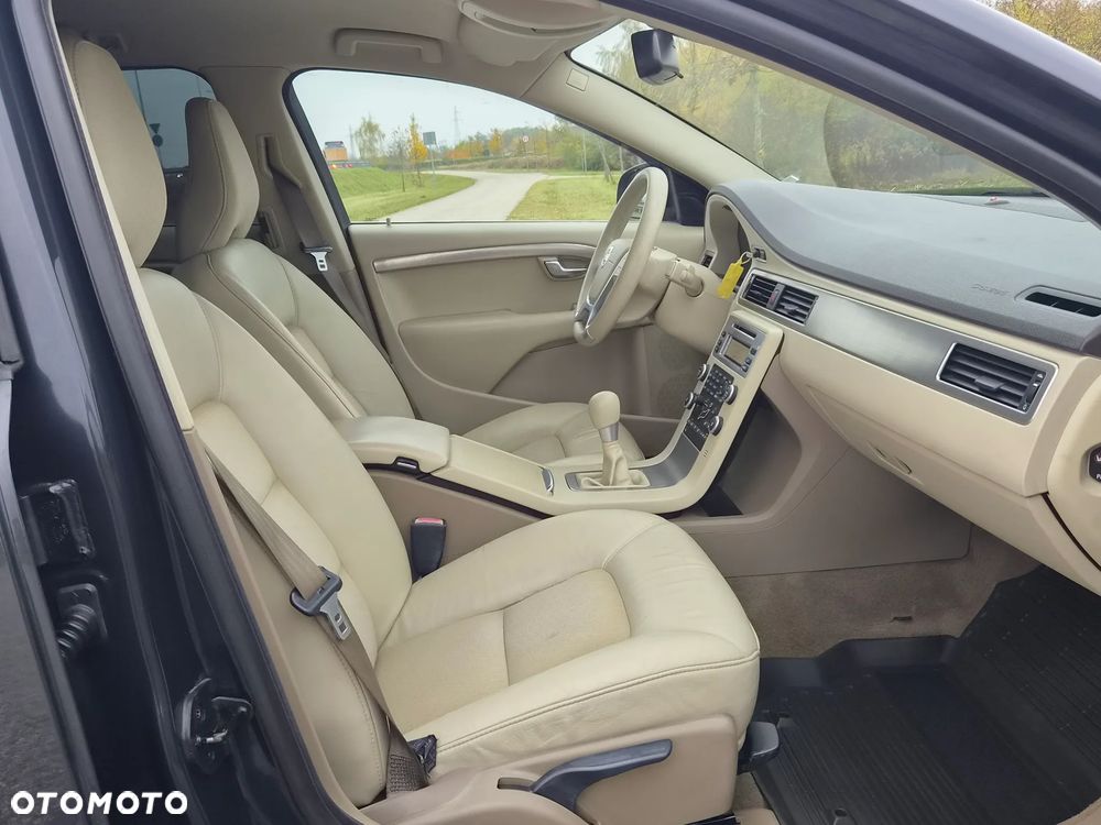 Volvo V70 - 18