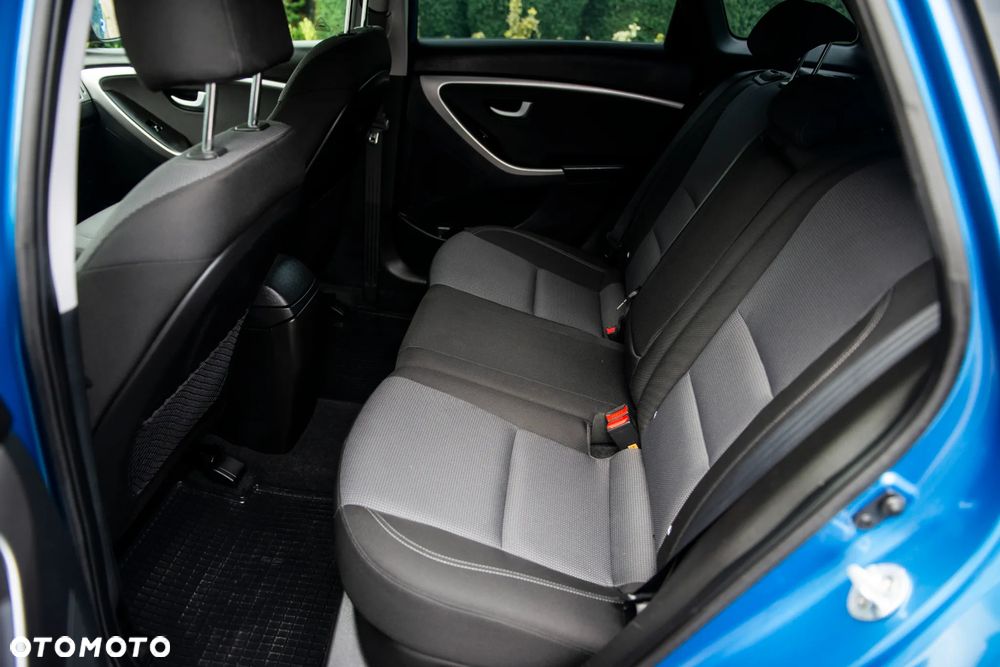 Hyundai i30 1.6 GDI Style - 30