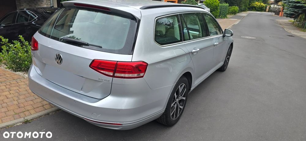 Volkswagen Passat 2.0 TDI BMT Comfortline DSG - 4