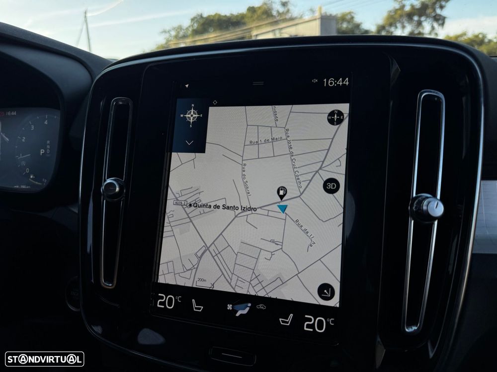 Volvo XC 40 1.5 T2 Plus Dark Auto - 8