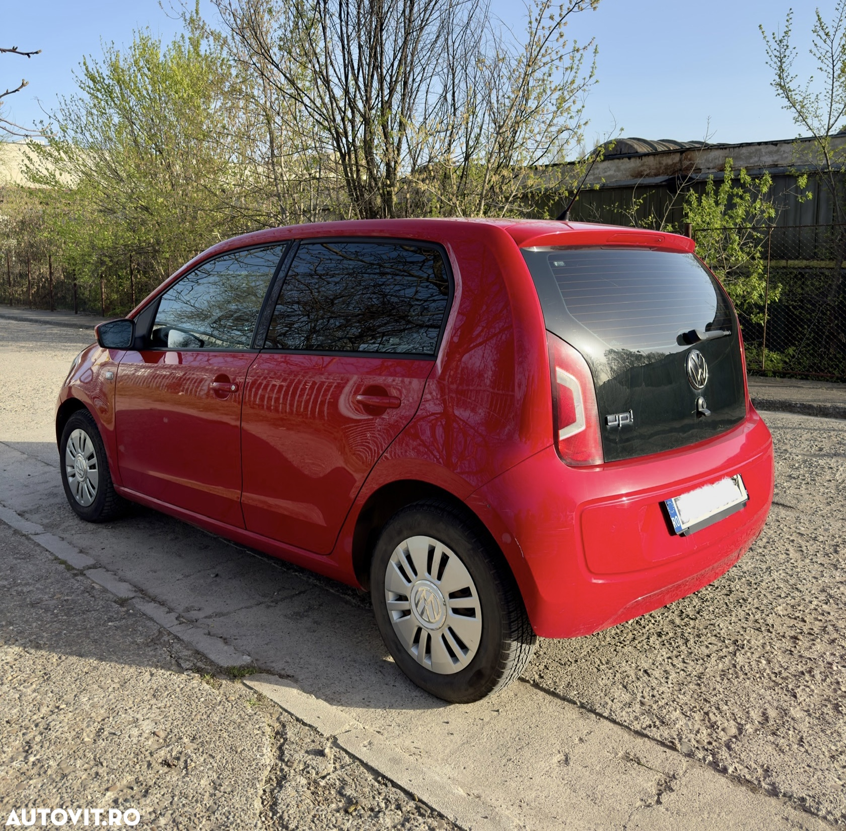 Volkswagen up! - 4