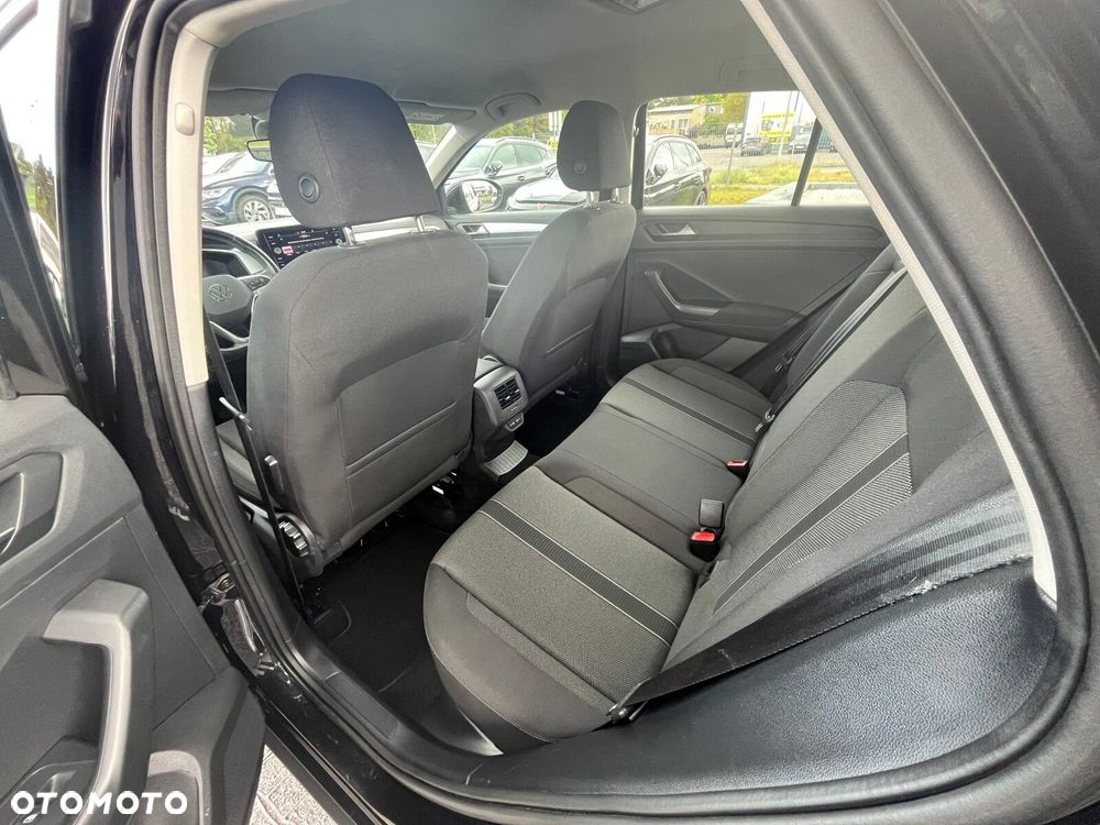 Volkswagen T-Roc - 14