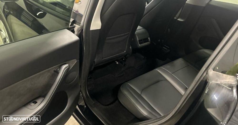 Tesla Model Y Long Range Tração Integral - 5