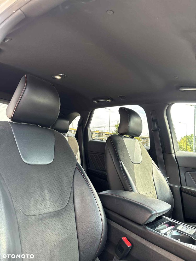 Ford Edge 2.0 EcoBlue Twin-Turbo 4WD ST-Line - 13