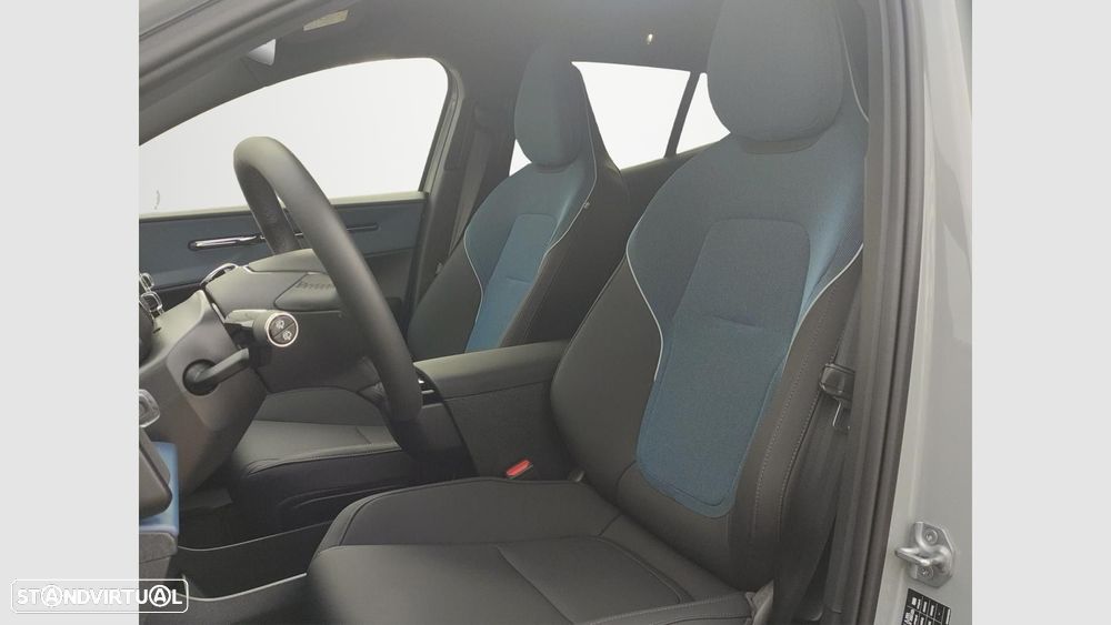 Volvo EX30 69 kWh Single Motor Extended Range Core - 10