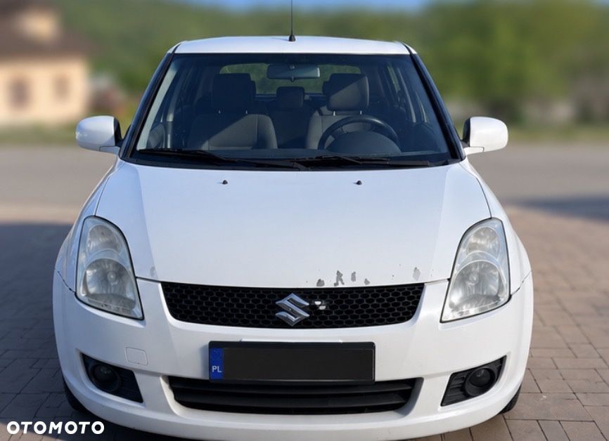 Suzuki Swift - 2