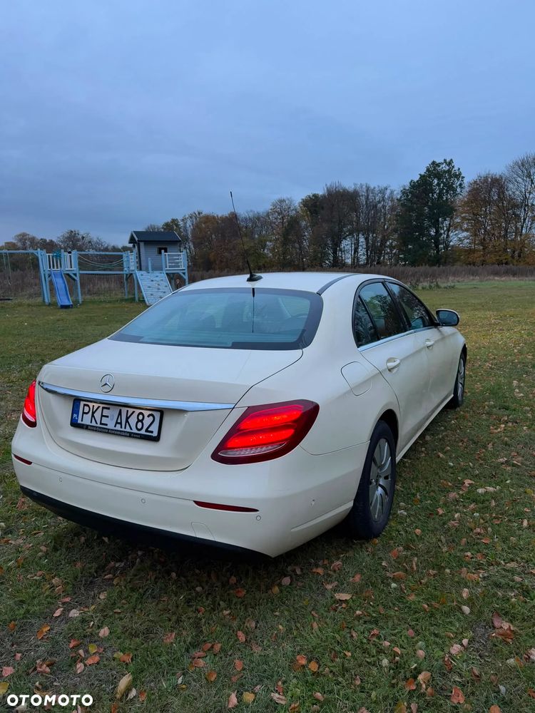 Mercedes-Benz Klasa E 200 d 9G-TRONIC - 3