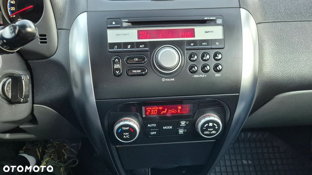 Suzuki SX4 1.6 VVT 4x4 Style - 13