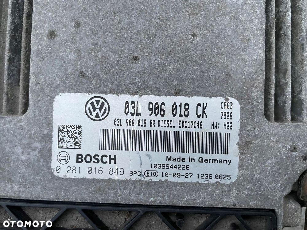 KOMPUTER SILNIKA SKODA SUPERB II 3T0 03L906018CK - 2