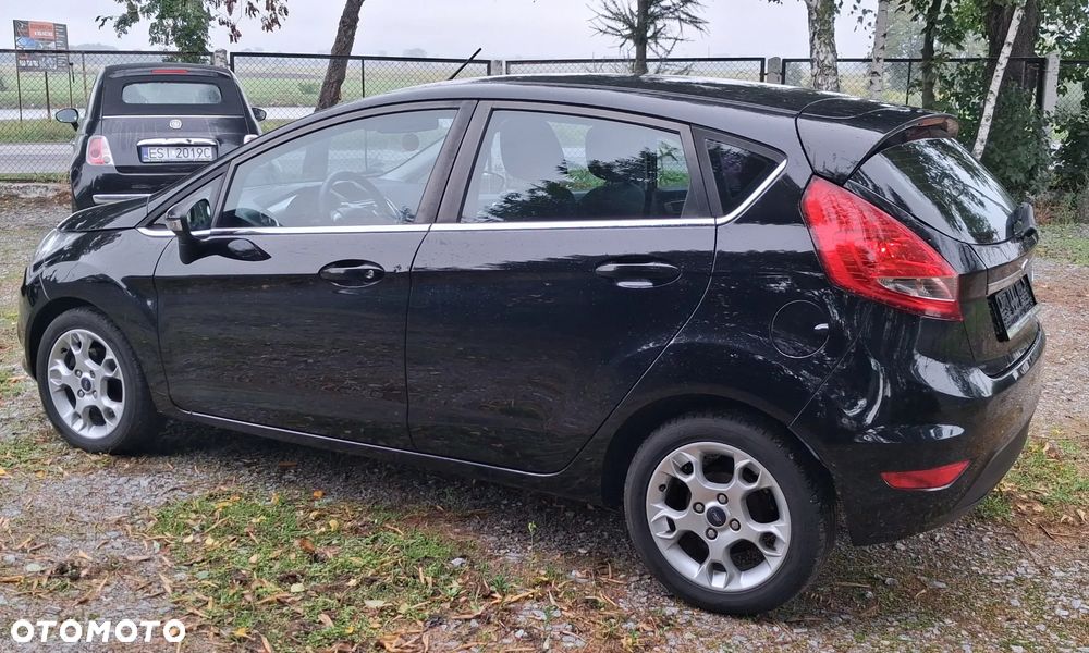 Ford Fiesta - 4