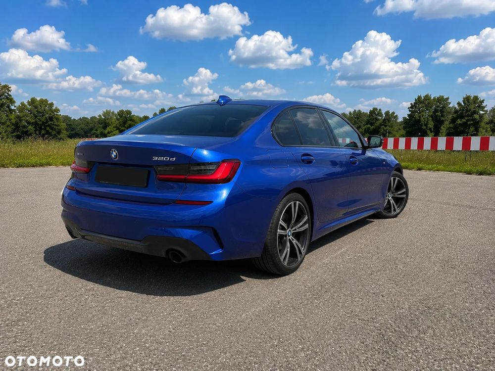 BMW Seria 3 320d mHEV - 4