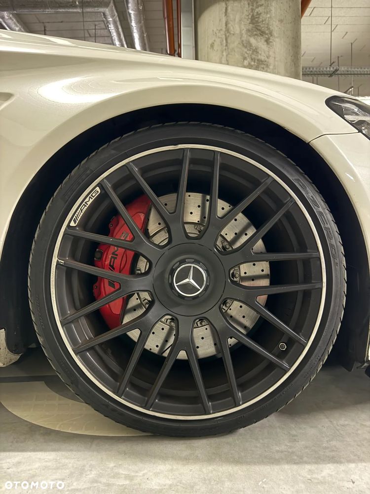 Mercedes-Benz Klasa C AMG 63 S - 22