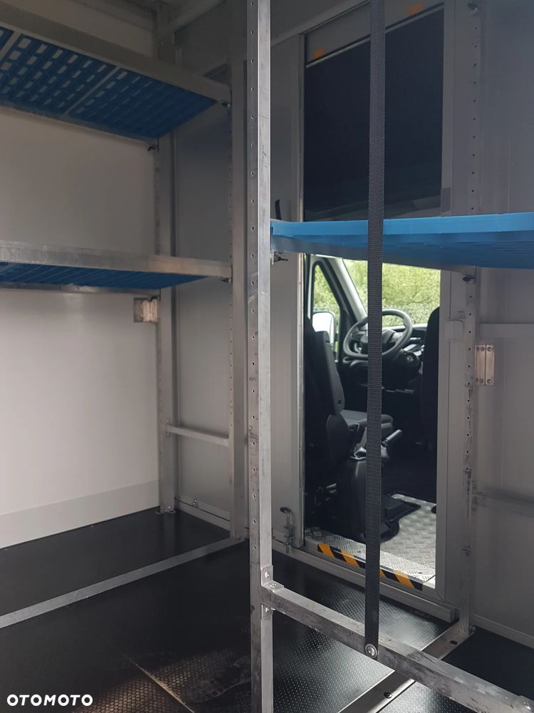 Iveco DAILY KONTENER NISKOPODŁOGOWY 4,43x2,23x2,42 SKLEP FOODTRUCK BAR KLIMA KONIOWÓZ KAMPER - 33