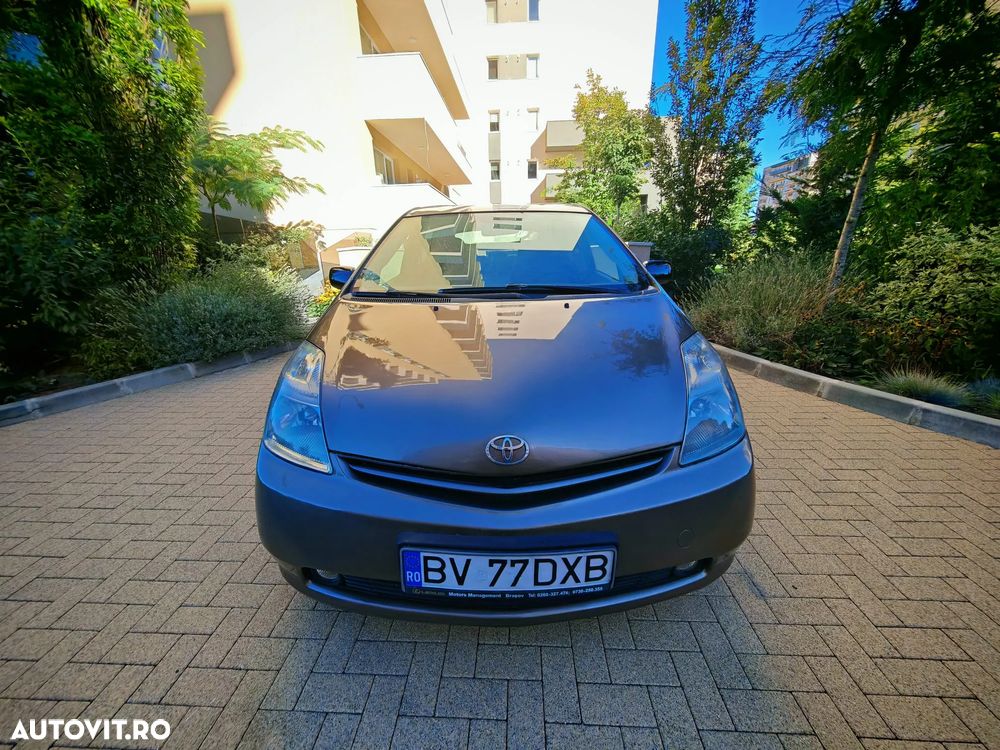Toyota Prius - 17