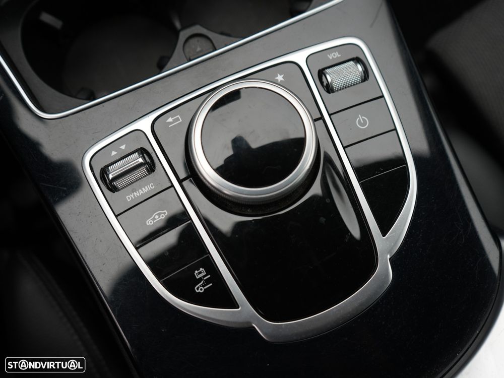Mercedes-Benz C 350 - 23