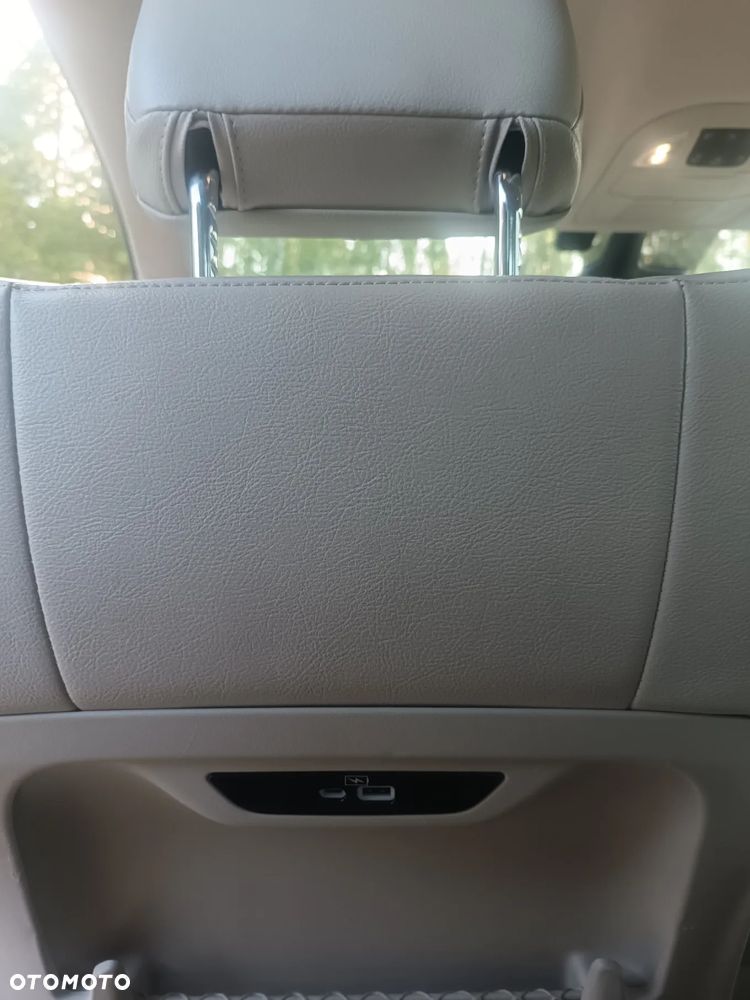 Chrysler Pacifica - 9