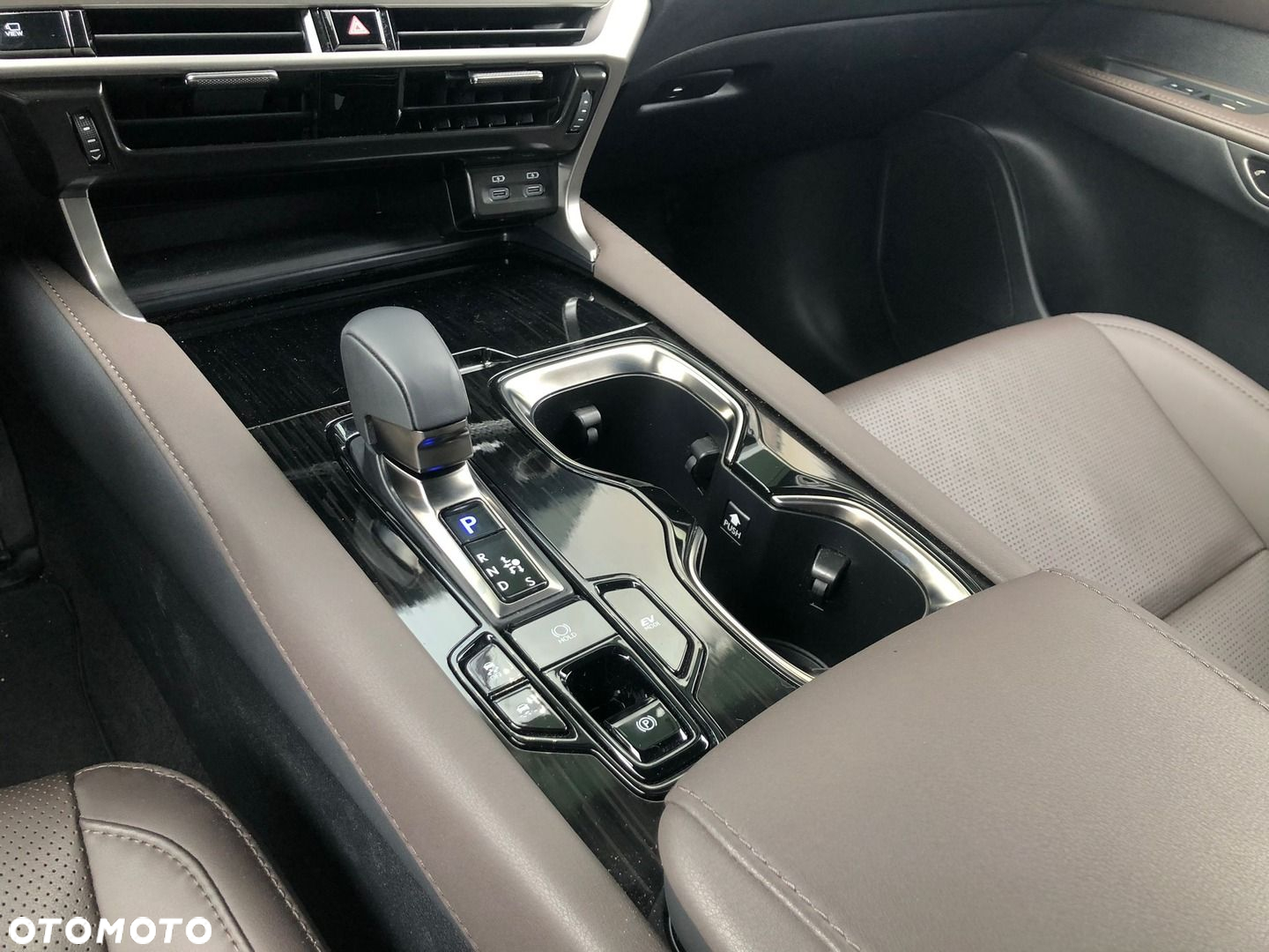 Lexus RX - 28