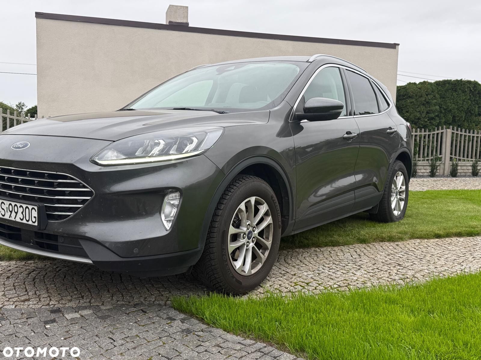 Ford Kuga 2.0 EcoBlue Hybrid TITANIUM - 1