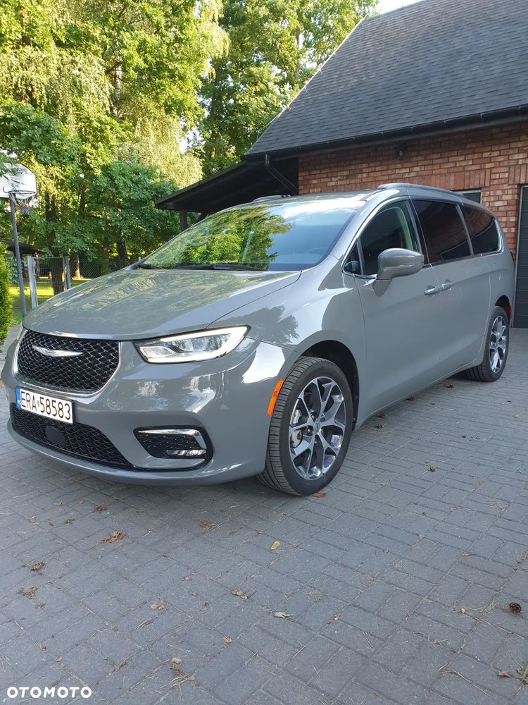Chrysler Pacifica - 10