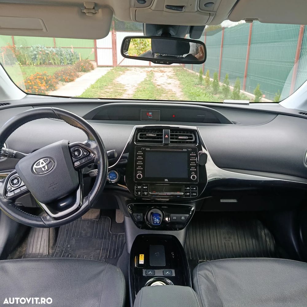 Toyota Prius Hybrid Executive - 6