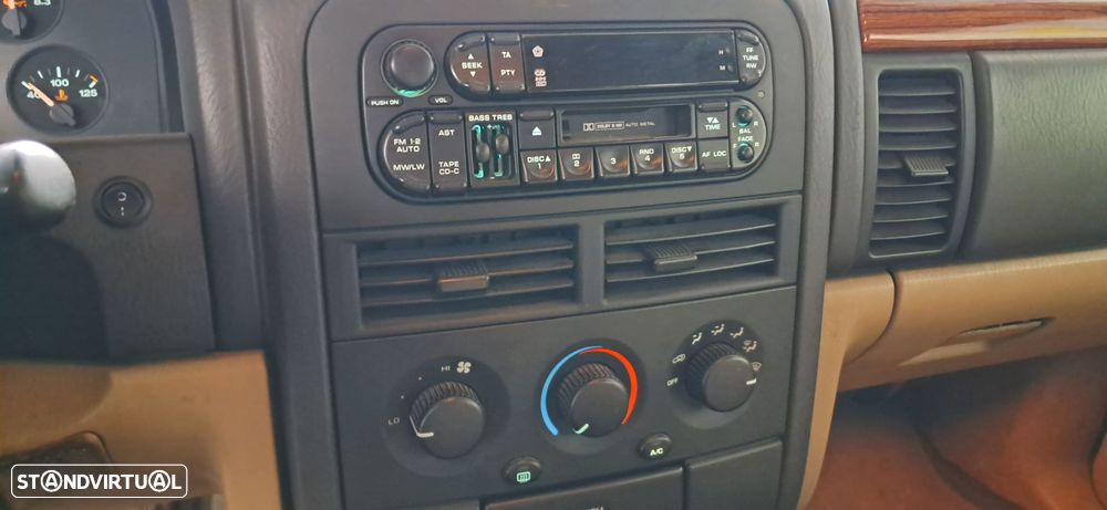 Jeep Grand Cherokee 3.1 TD Laredo - 7