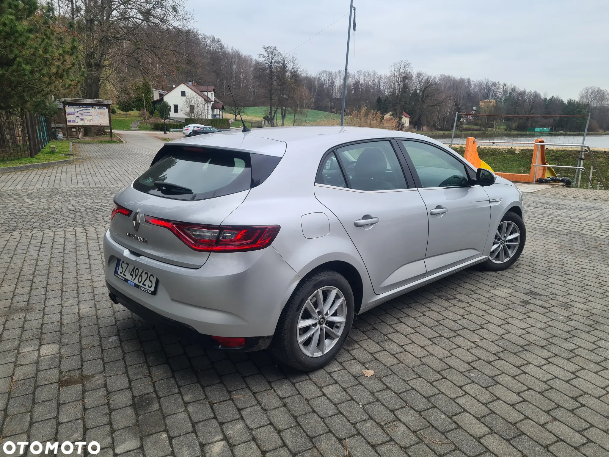 Renault Megane 1.6 SCe Life - 4
