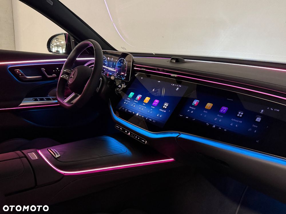 Mercedes-Benz Klasa E 220 d mHEV 4-Matic AMG 9G-Tronic - 14