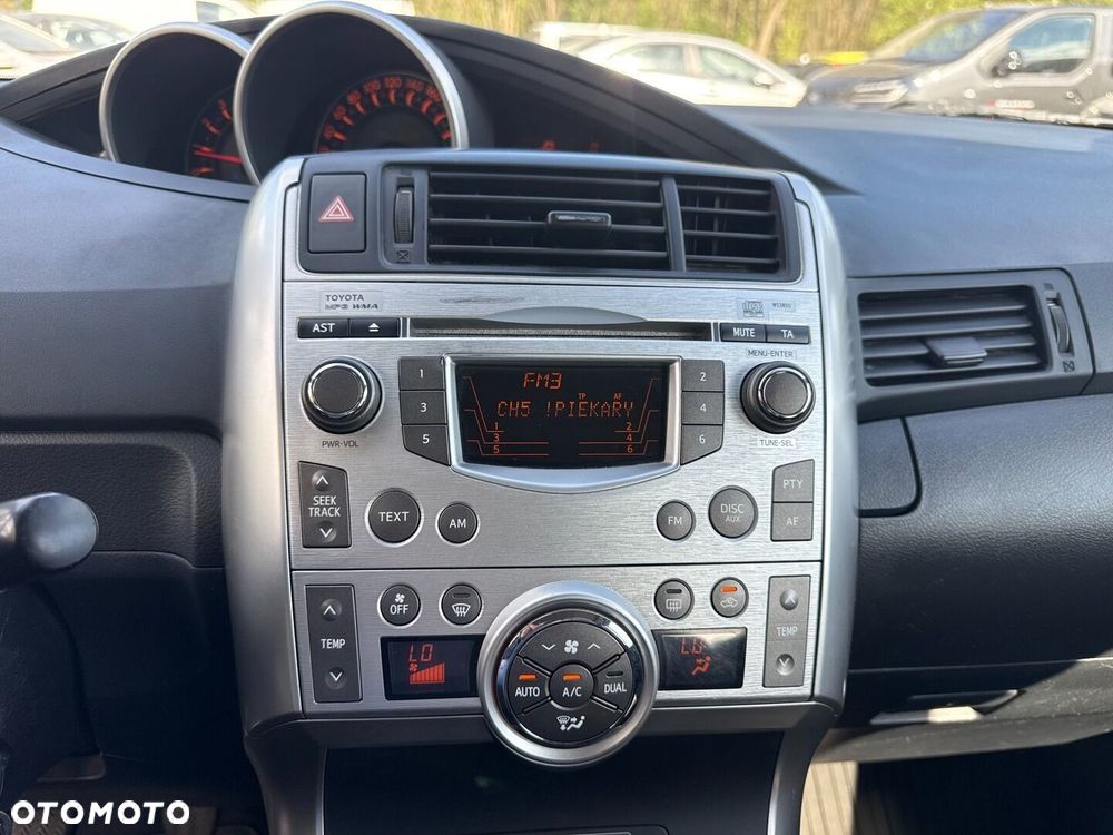 Toyota Verso 2.0 D-4D Premium 7os - 17