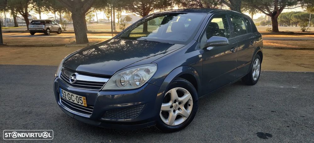 Opel Astra 1.3 CDTi Enjoy EcoFLEX - 1