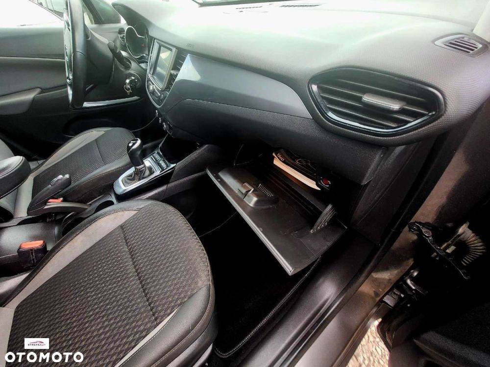Opel Crossland X - 17
