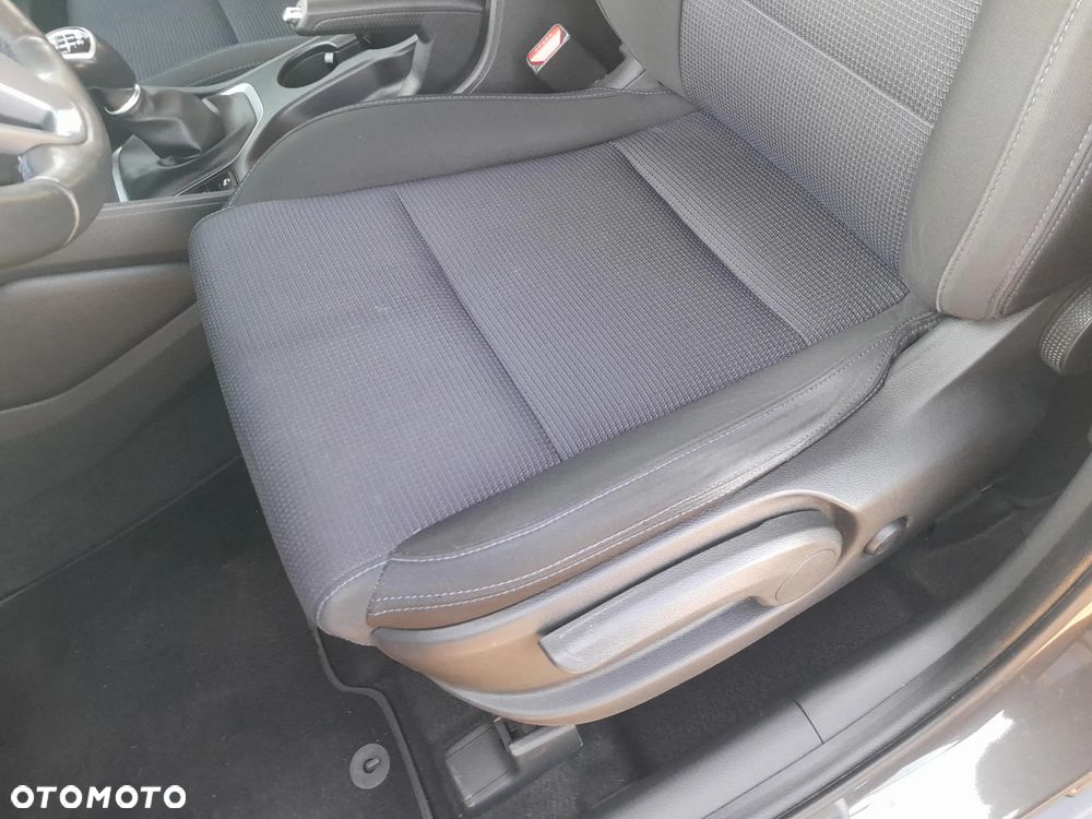 Hyundai Tucson 1.6 GDI BlueDrive GO 2WD - 12